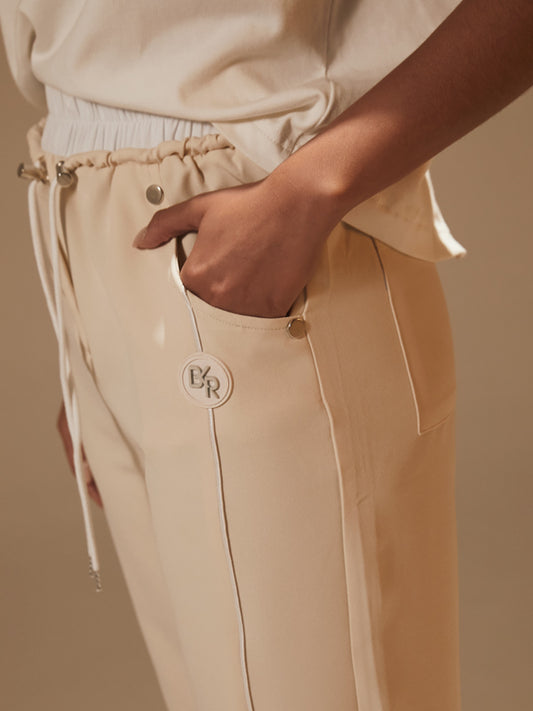 Jogger pantalón pretina blanca