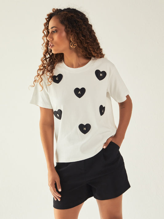 Camiseta Bukuri hearts