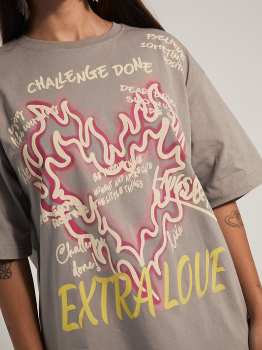 Camiseta Oversized extra love gris