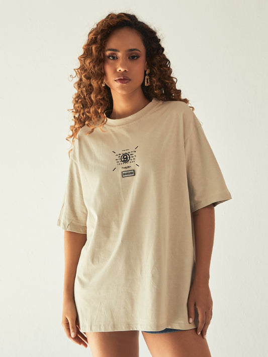 Camiseta Oversized  sobrepuesto chaleco BKR