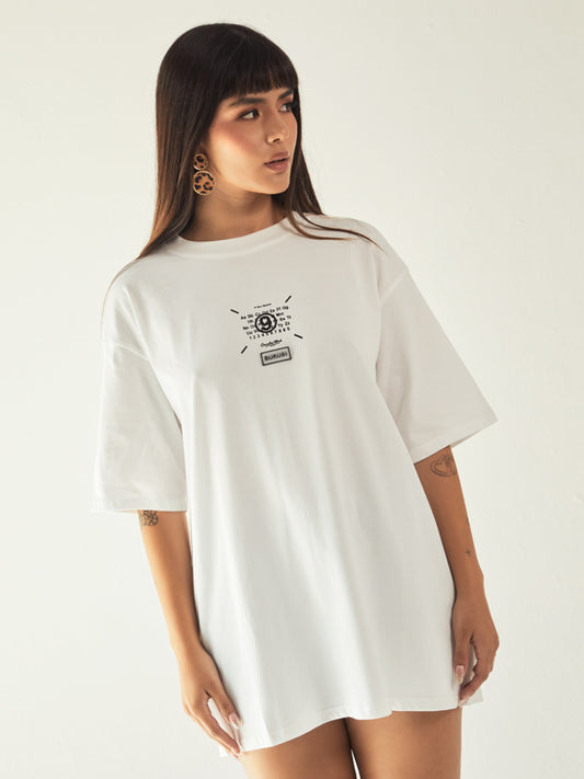 Camiseta Oversized  sobrepuesto chaleco BKR blanco