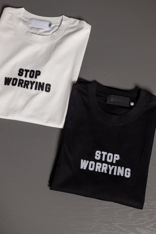 Mens t-shirt stop worring blanco-negro